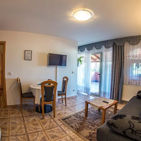 Anita Guest house 4*