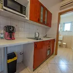 Anita 4*