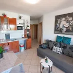 Anita 4* プーラ