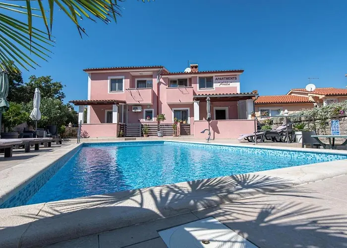 Guest house Anita Pula